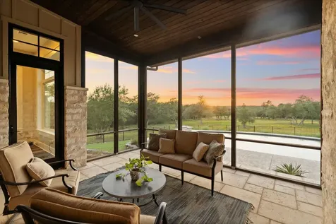 1457 Avenida High View Driftwood TX 78619