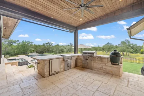 1457 Avenida High View Driftwood TX 78619