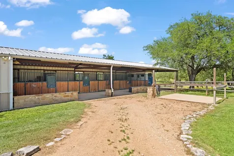 1457 Avenida High View Driftwood TX 78619