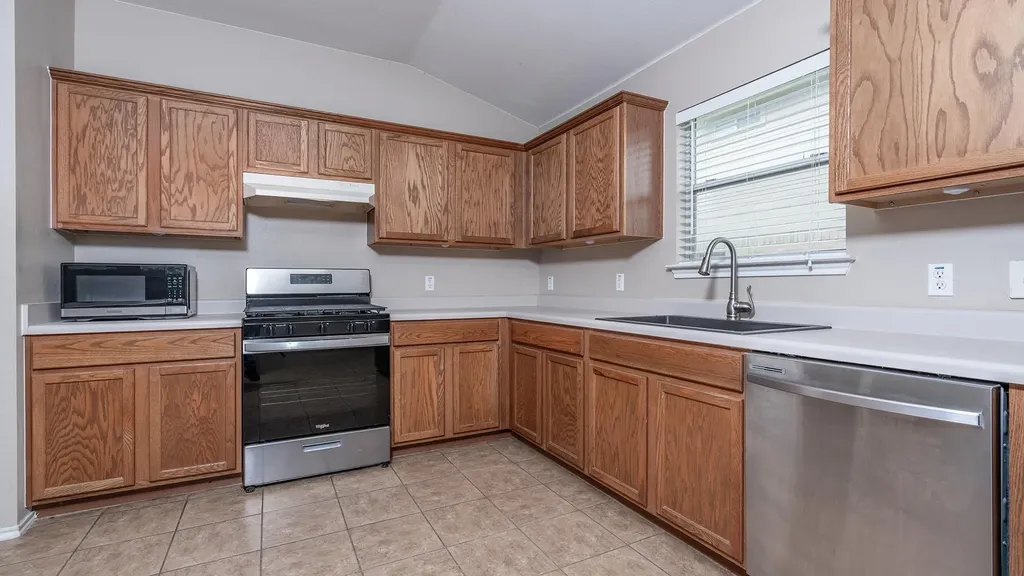 257 Lake Washington Drive Kyle TX 78640