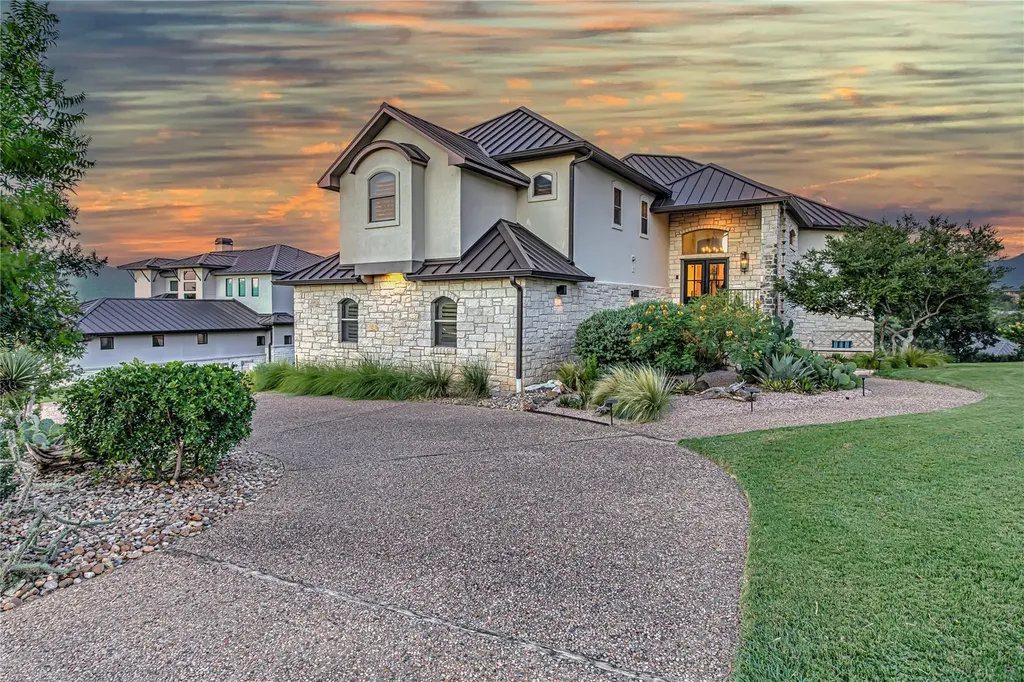 207 Florentine Horseshoe Bay TX 78657