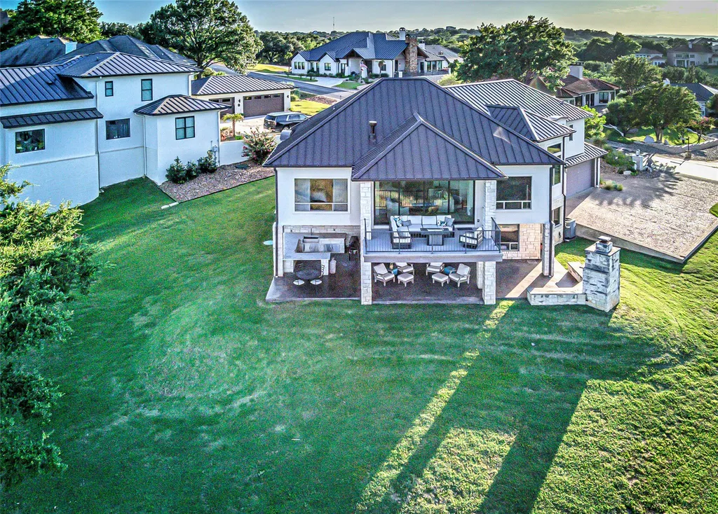 207 Florentine Horseshoe Bay TX 78657