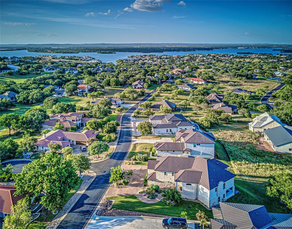 207 Florentine Horseshoe Bay TX 78657