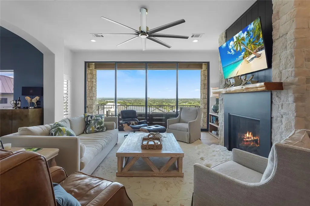 207 Florentine Horseshoe Bay TX 78657