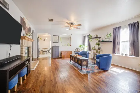 202 Mccarthur Drive Leander TX 78641