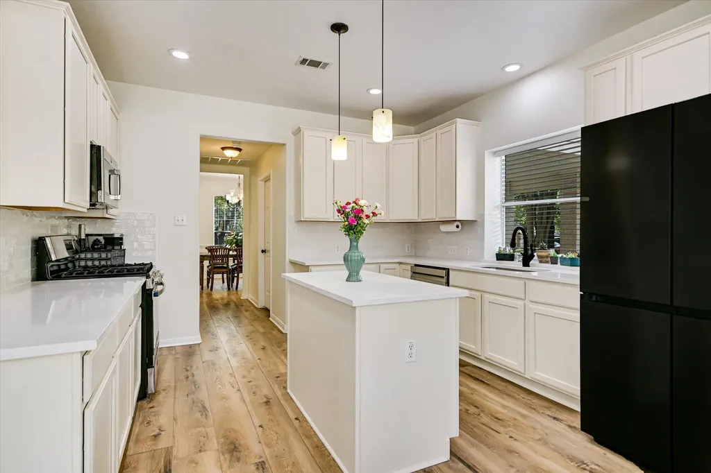 8925 Joachim Lane Austin TX 78717