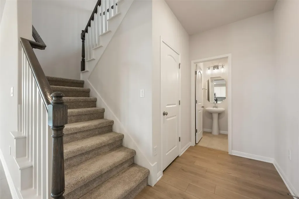 283 Crater Lake Drive Dripping Springs TX 78620