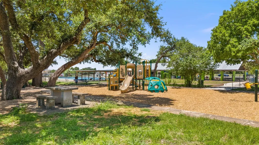 283 Crater Lake Drive Dripping Springs TX 78620