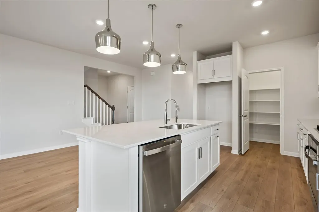 283 Crater Lake Drive Dripping Springs TX 78620