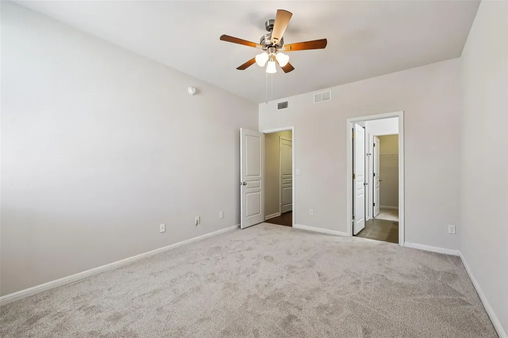 1524 Sanders Kyle TX 78640