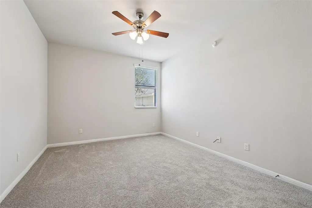 1524 Sanders Kyle TX 78640