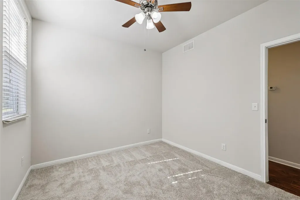1524 Sanders Kyle TX 78640