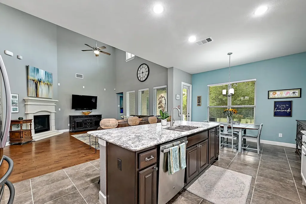 2213 Manada Trail Leander TX 78641