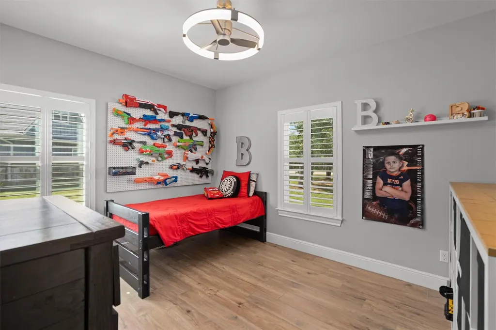 136 Fawn Hollow Elgin TX 78621