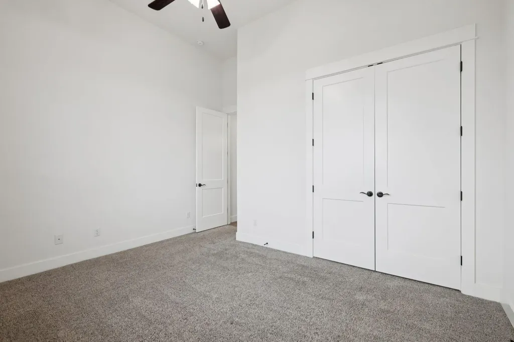 112 Red Mulberry Way Leander TX 78641