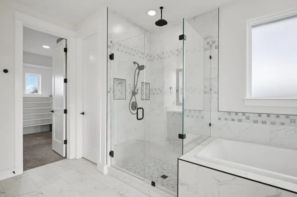 112 Red Mulberry Way Leander TX 78641