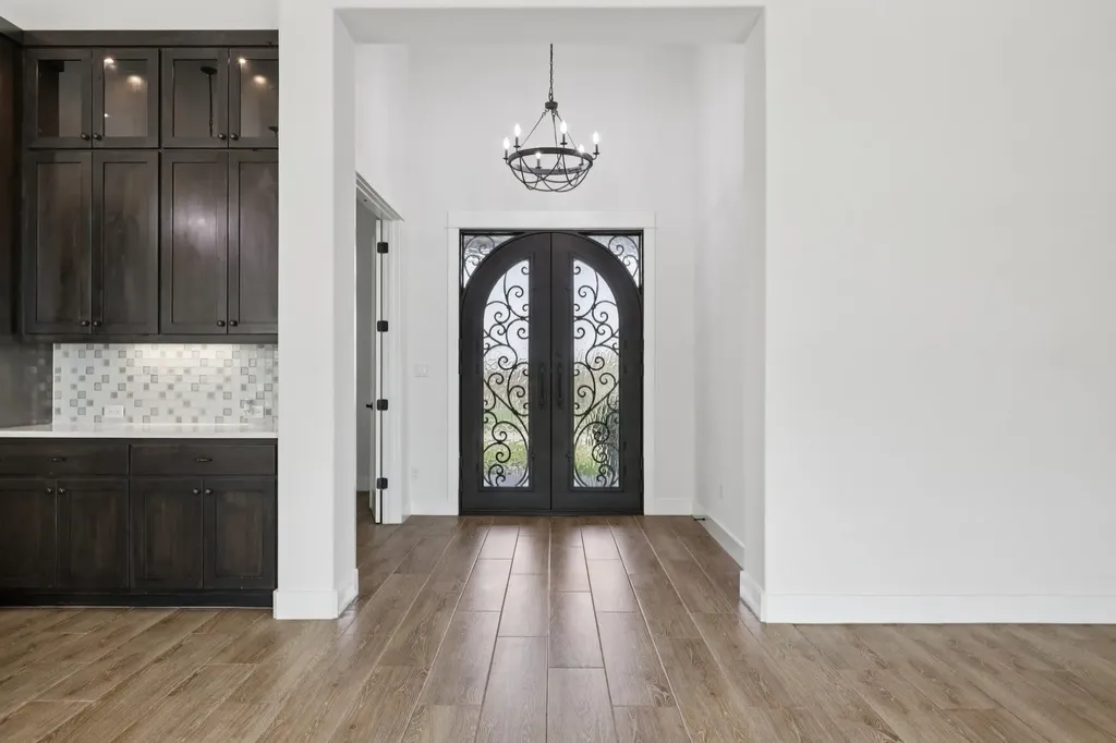 112 Red Mulberry Way Leander TX 78641