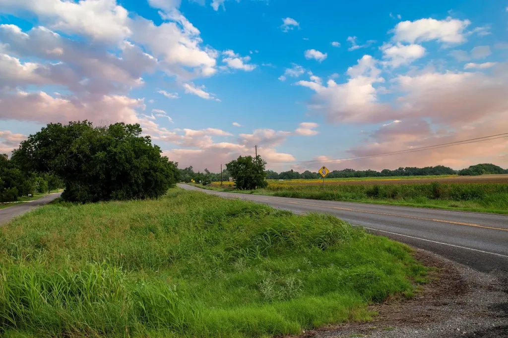 150 County Road 126 Georgetown TX 78626