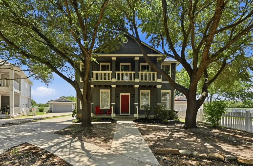 4584 Mather Kyle TX 78640