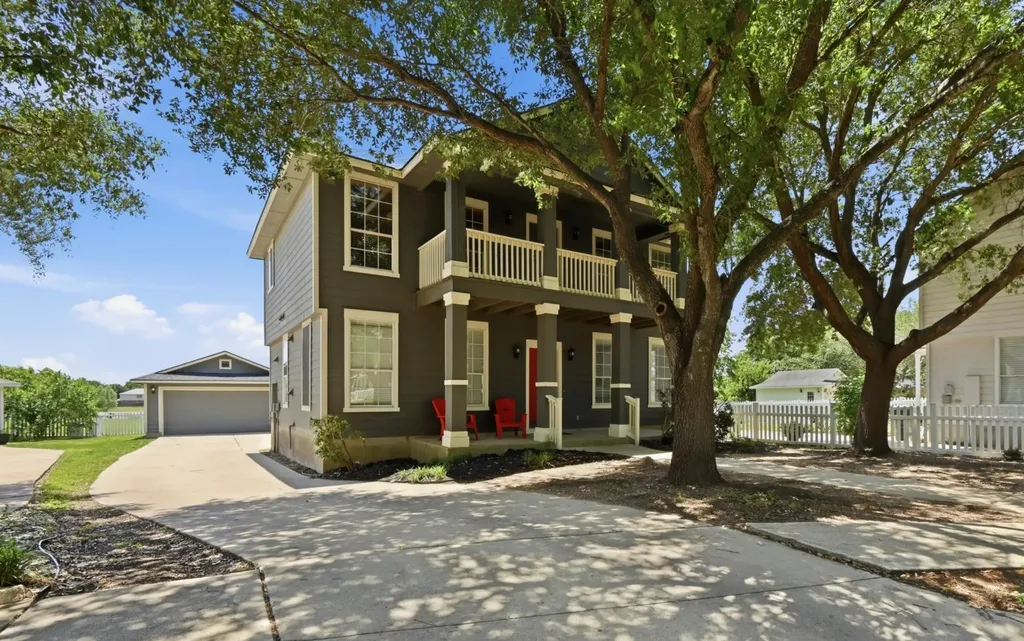 4584 Mather Kyle TX 78640