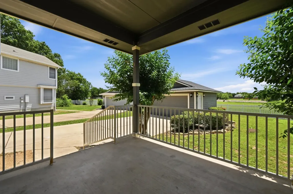 4584 Mather Kyle TX 78640