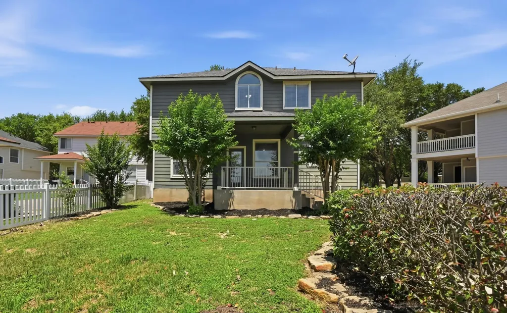 4584 Mather Kyle TX 78640