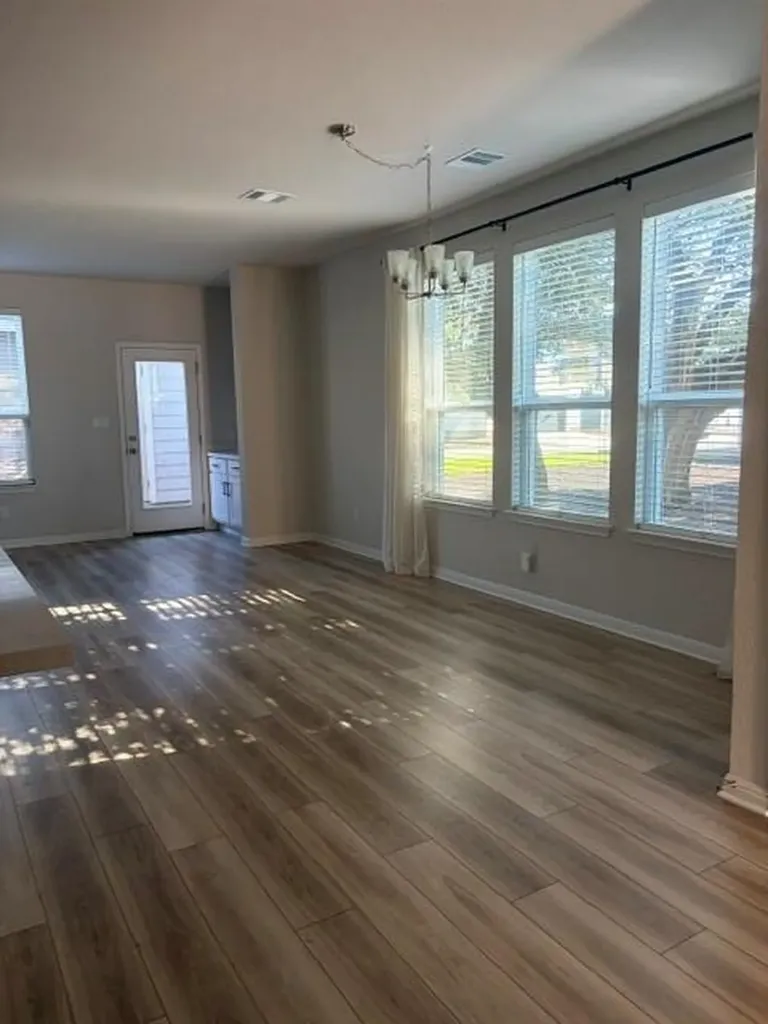 1653 Coral Sunrise Trail Leander TX 78641