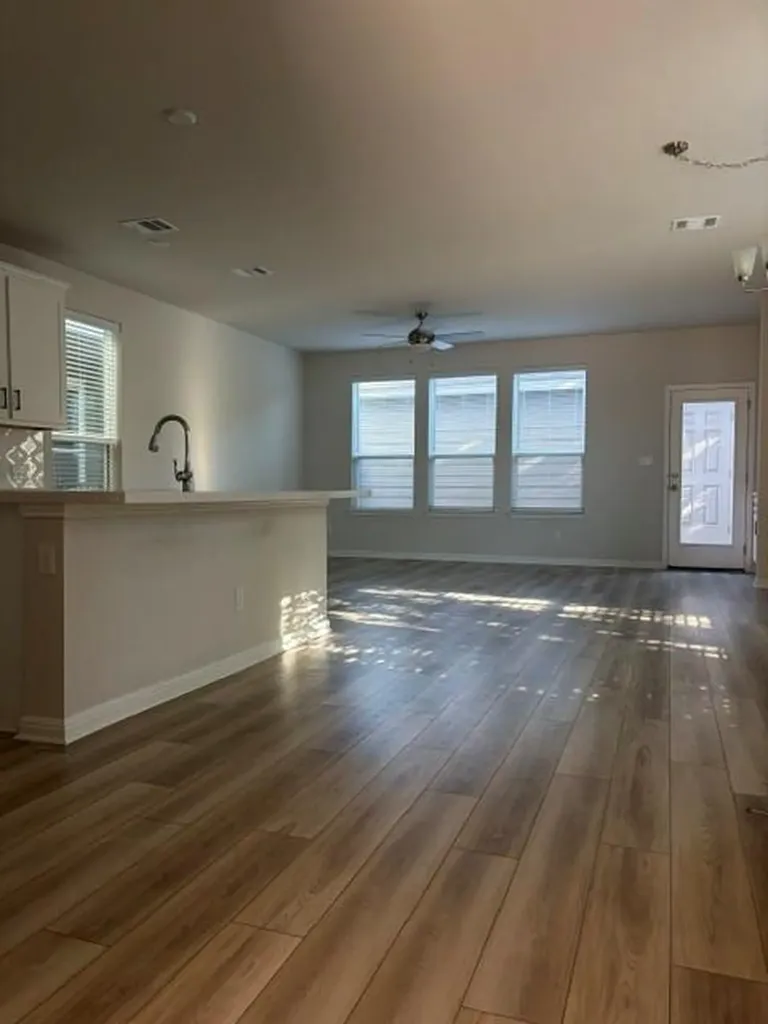 1653 Coral Sunrise Trail Leander TX 78641