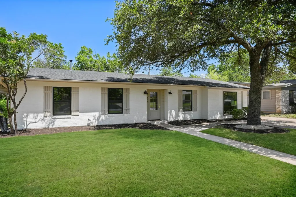 7010 Miranda Drive Austin TX 78752