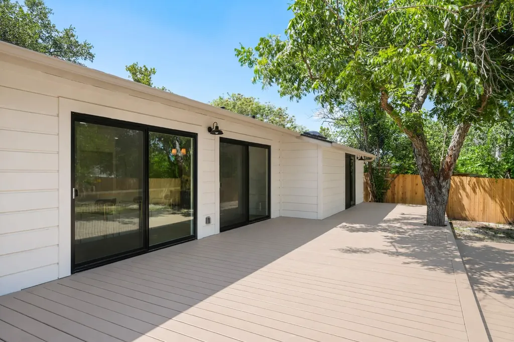 7010 Miranda Drive Austin TX 78752