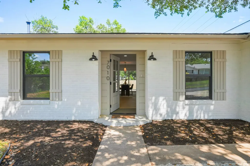 7010 Miranda Drive Austin TX 78752