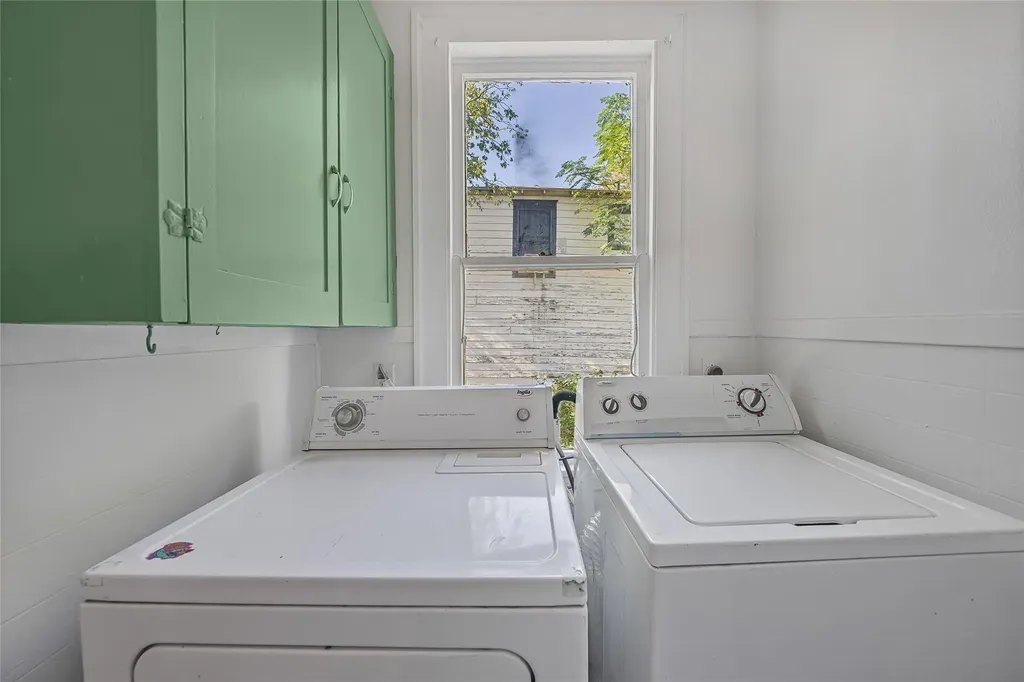 4414 Red River Street Austin TX 78751