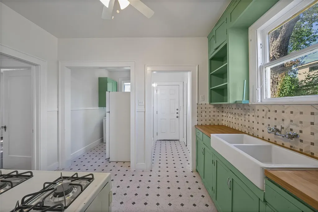 4414 Red River Street Austin TX 78751