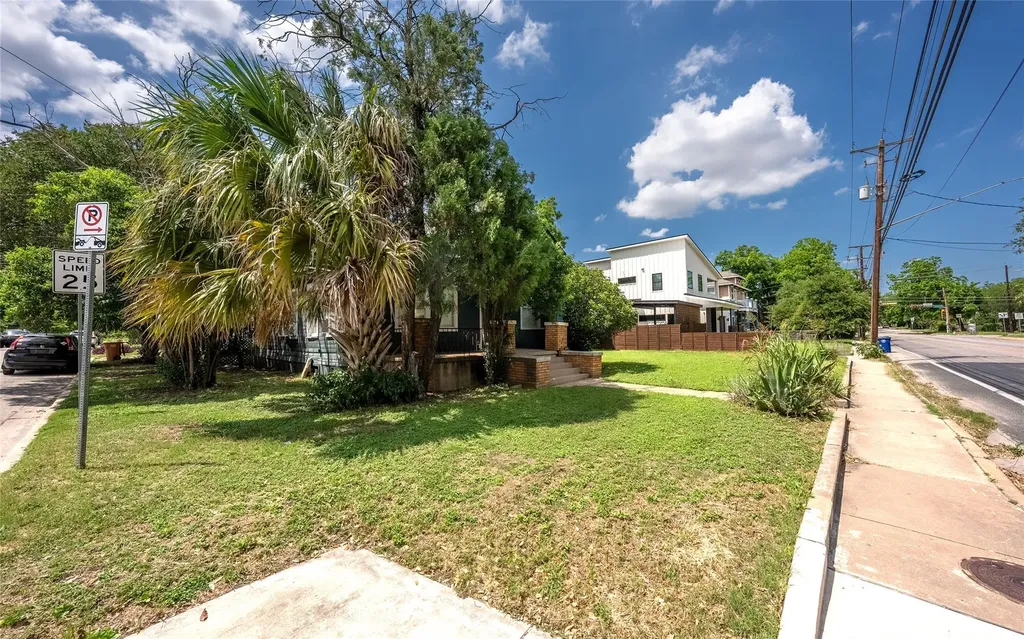 4414 Red River Street Austin TX 78751