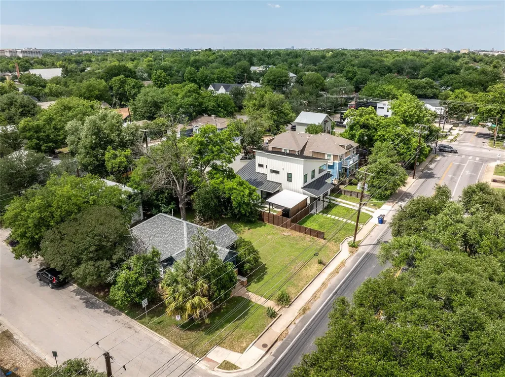 4414 Red River Street Austin TX 78751