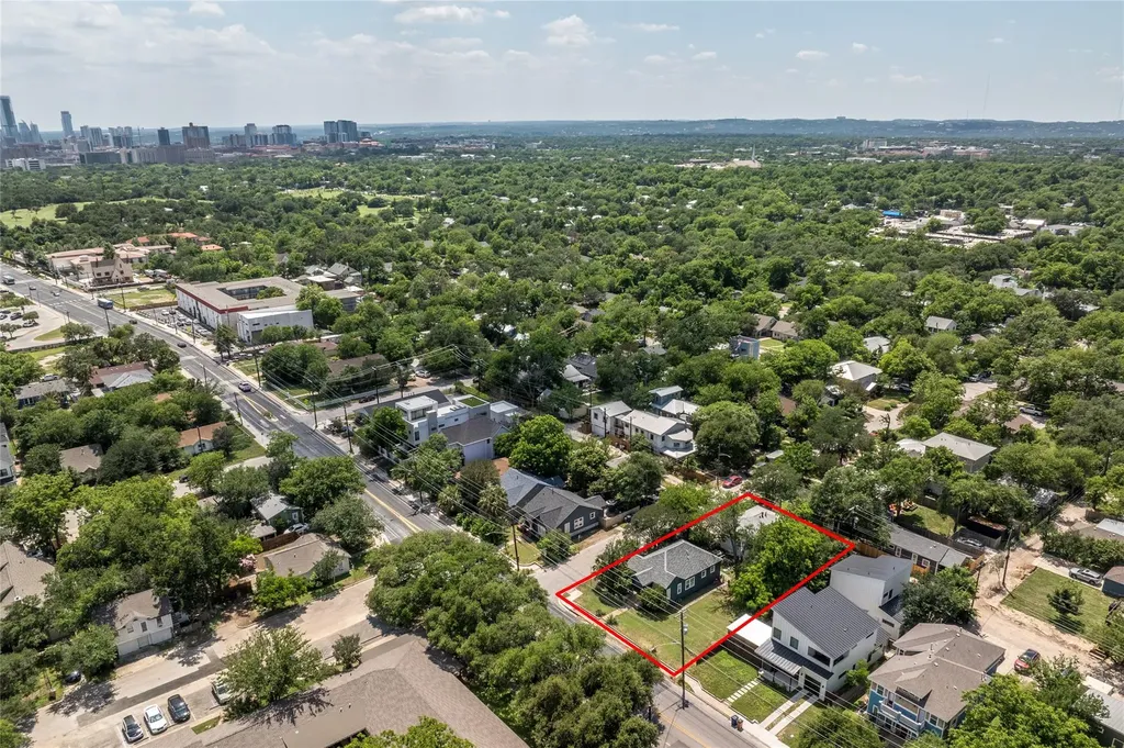 4414 Red River Street Austin TX 78751