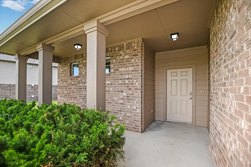 409 Kingfisher Lane Kyle TX 78640