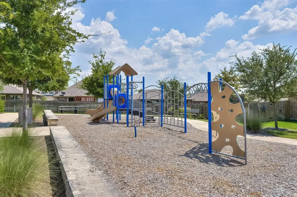 409 Kingfisher Lane Kyle TX 78640