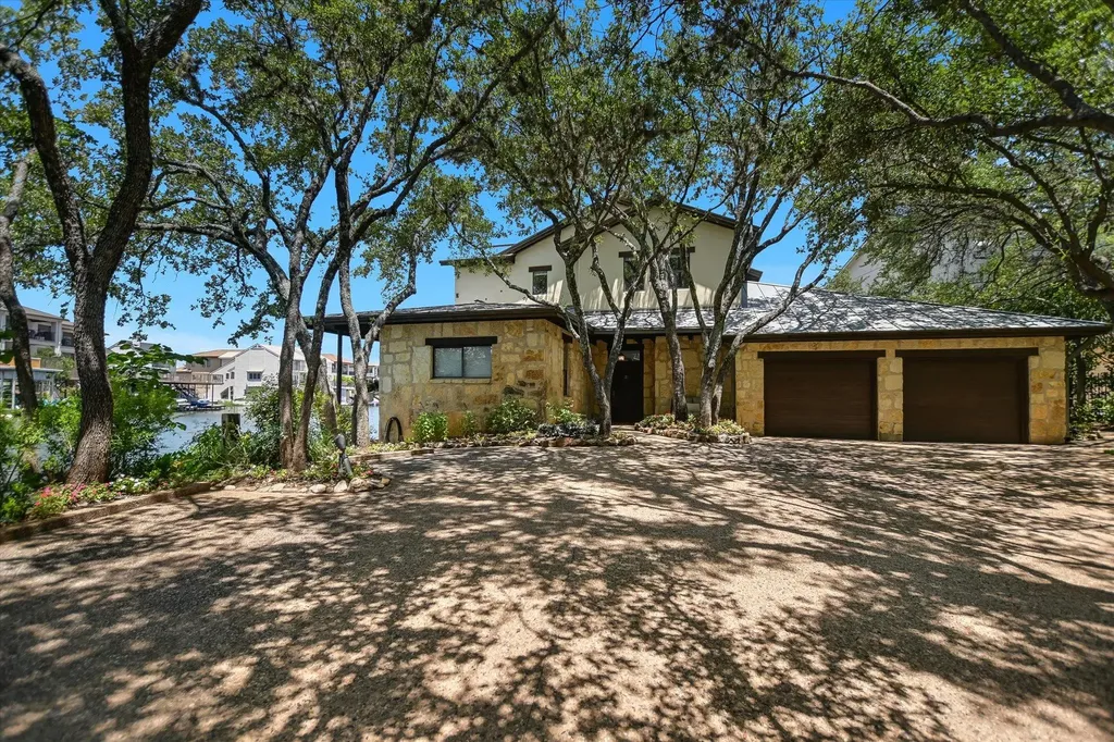 102 Bunny Run Horseshoe Bay TX 78657