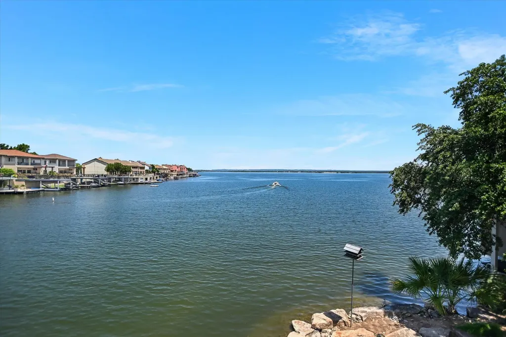 102 Bunny Run Horseshoe Bay TX 78657