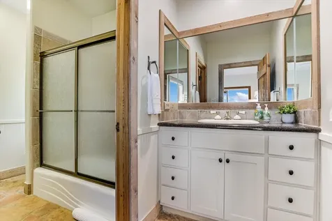 102 Bunny Run Horseshoe Bay TX 78657