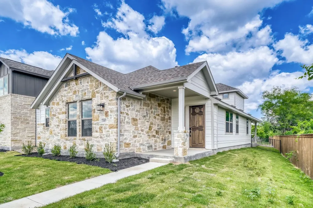 185 International Street Buda TX 78610