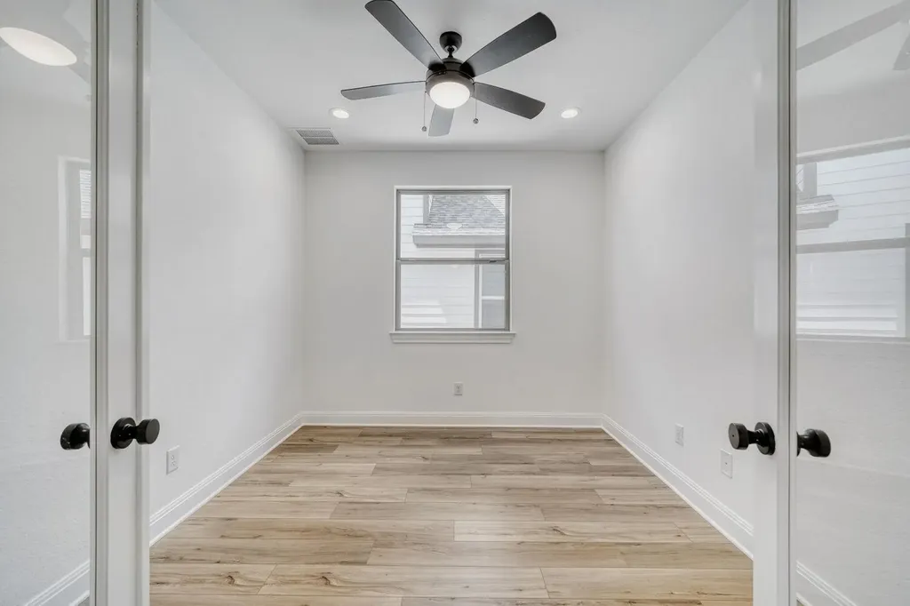 185 International Street Buda TX 78610