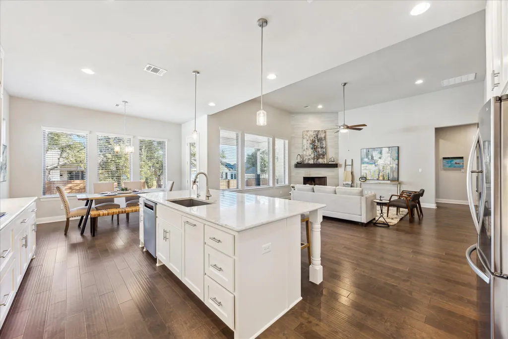 298 Premier Park Loop Dripping Springs TX 78620
