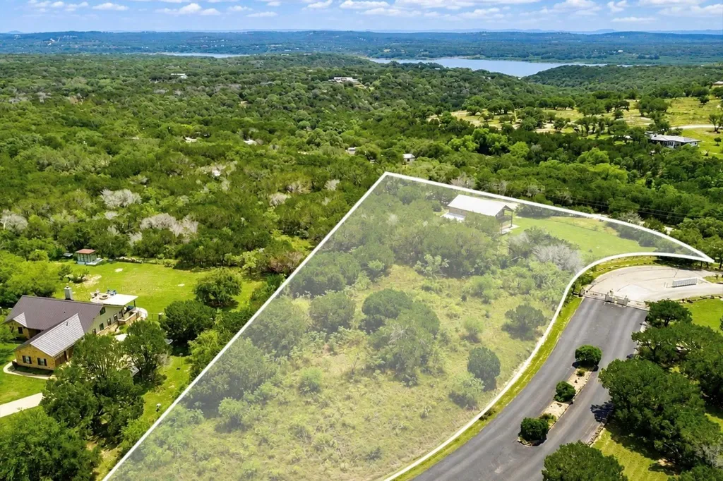 112 Ridge Harbor Drive Spicewood TX 78669