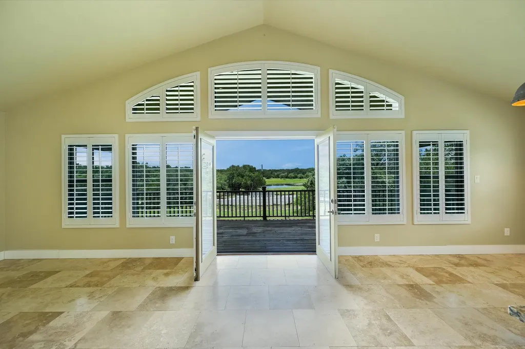 112 Ridge Harbor Drive Spicewood TX 78669