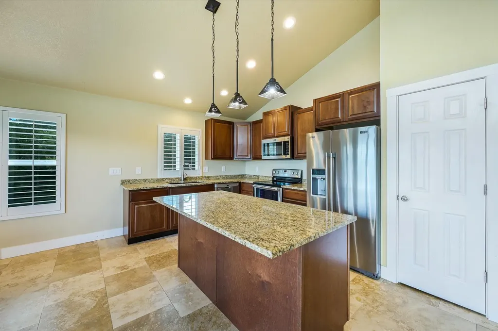 112 Ridge Harbor Drive Spicewood TX 78669