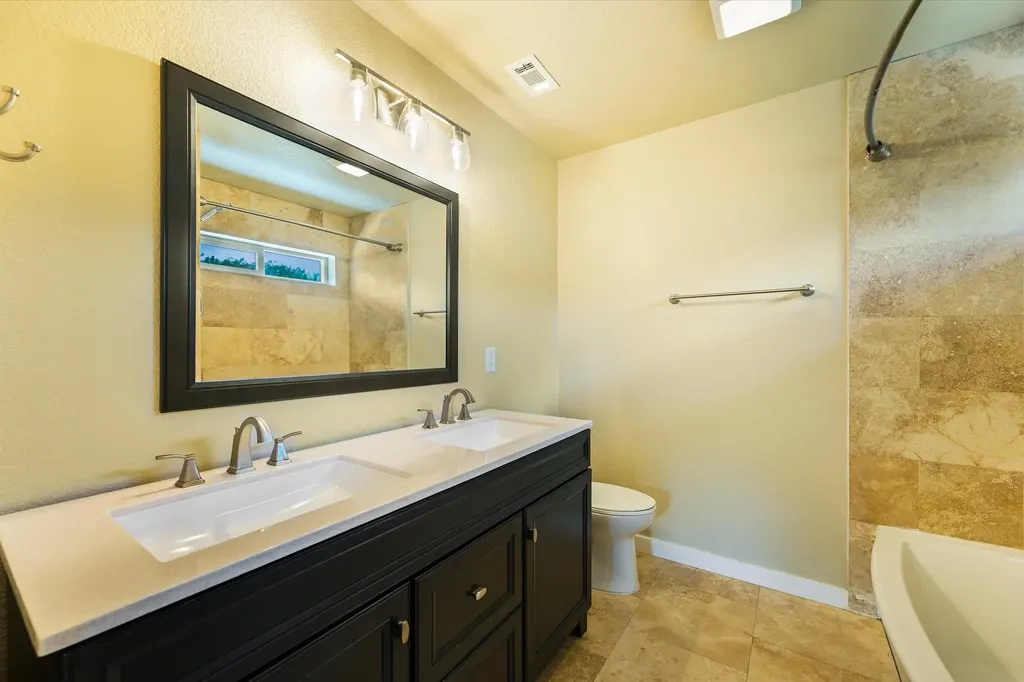 112 Ridge Harbor Drive Spicewood TX 78669