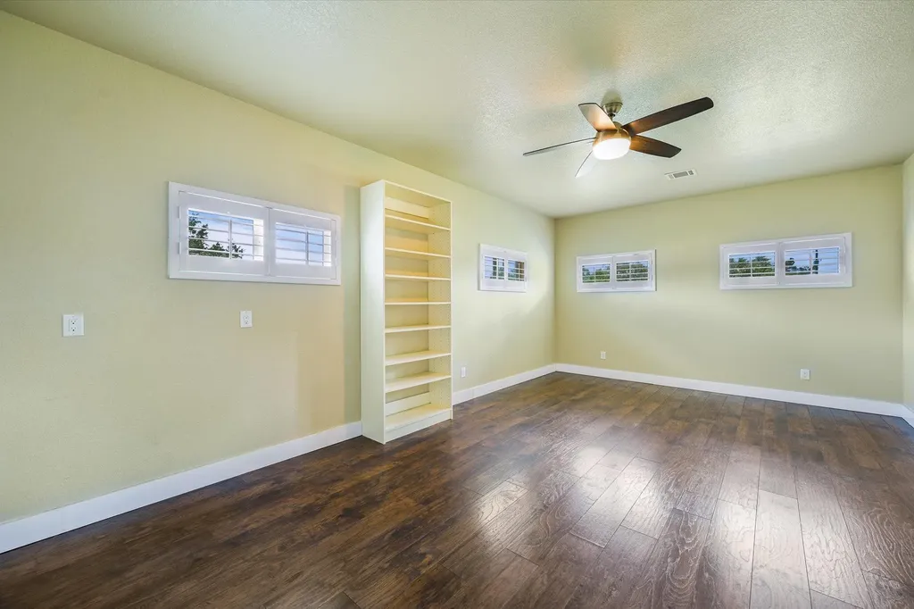 112 Ridge Harbor Drive Spicewood TX 78669