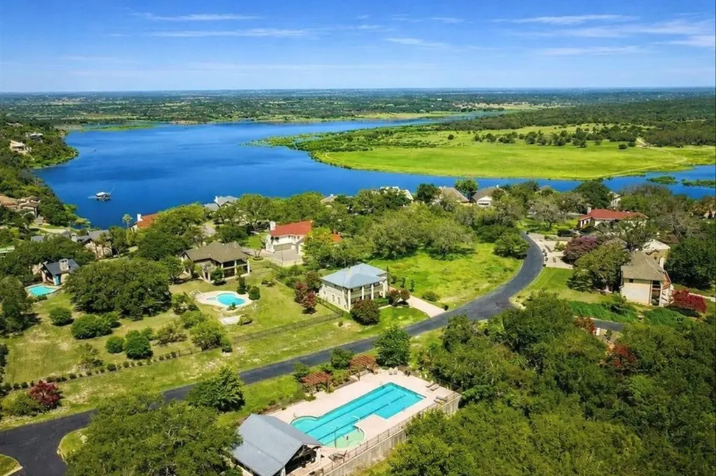 112 Ridge Harbor Drive Spicewood TX 78669